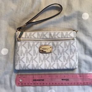 Michael Kors MK Wristlet